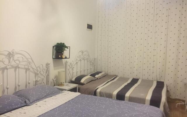 Lin Jiang Apartment
