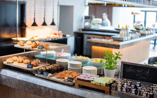 Crowne Plaza Gerrards Cross by IHG