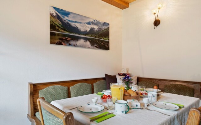 Cosy Apartment in Muhlbach With Balcony