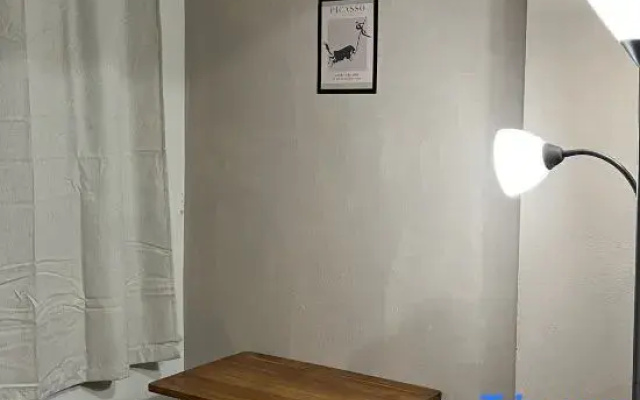 QueenBed, near city ,28 sq.m., near bus stn.