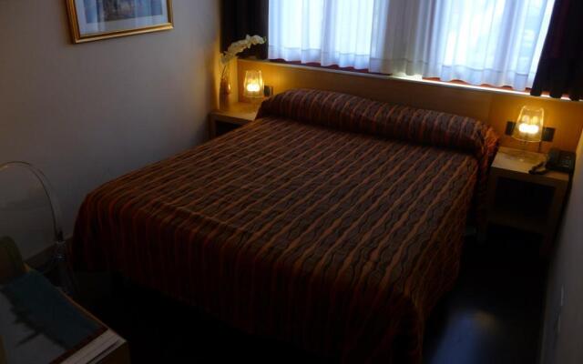 Hotel Paris