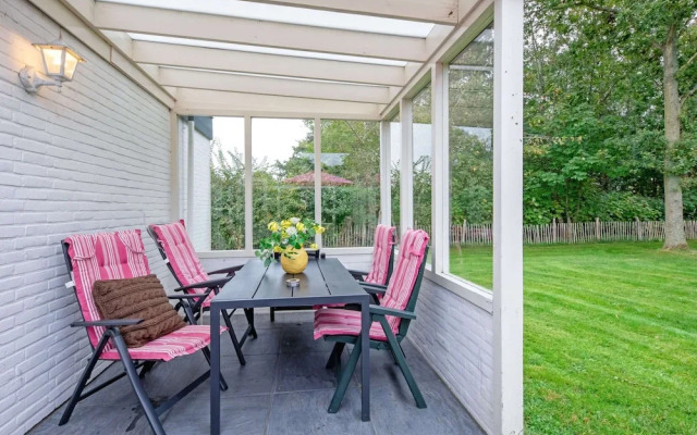 Cozy Holiday Home With hot tub on Texel