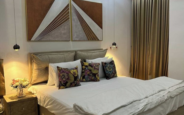 Nouveau Apartment