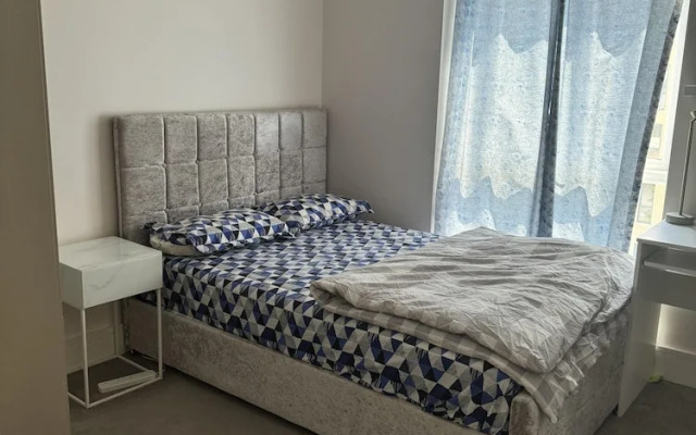 Luxurious 2 Bedroom Apartment in Reading