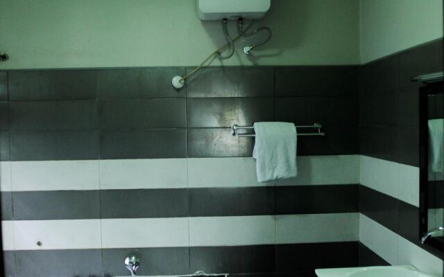Crownedge Hotel