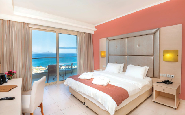 Grand Blue Beach Hotel