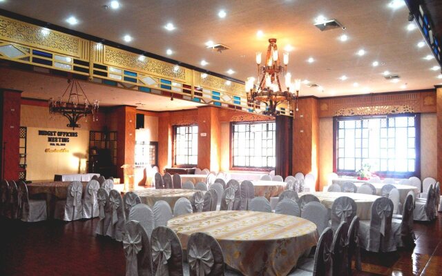 Pearlmont Hotel