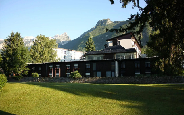 Alp Hotel