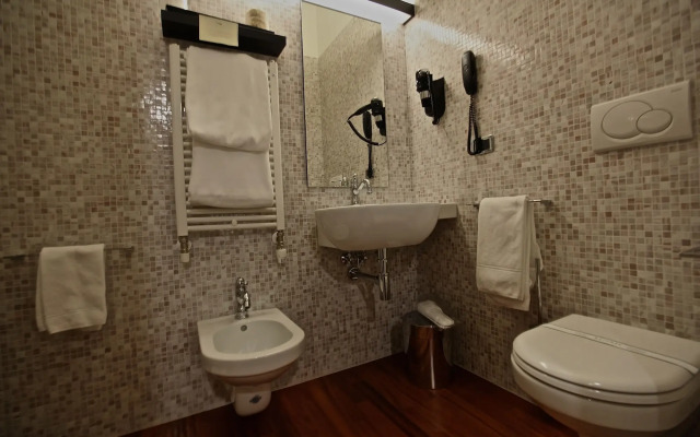 SeePort Hotel