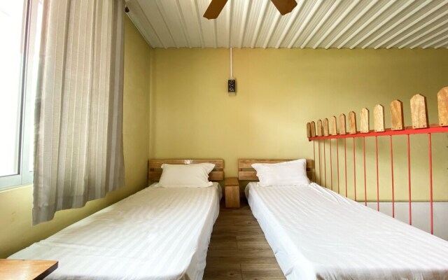 OYO HOME 90312 Rainbow Guesthouse