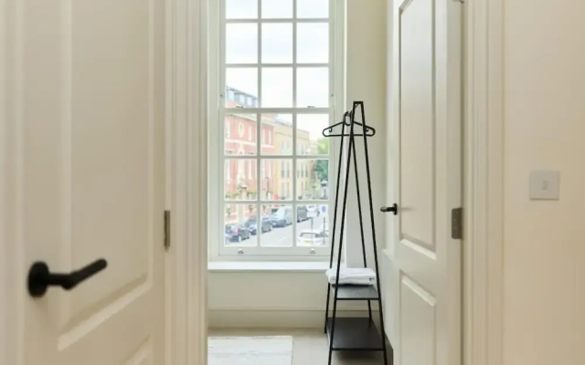 The East London Mile Crib - Bright 2bdr Flat