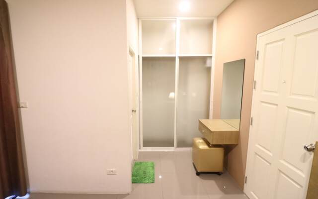 ZEN Rooms D-well Residence Don Muang