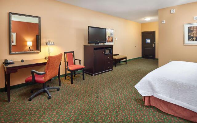 Hampton Inn & Suites Waco-South
