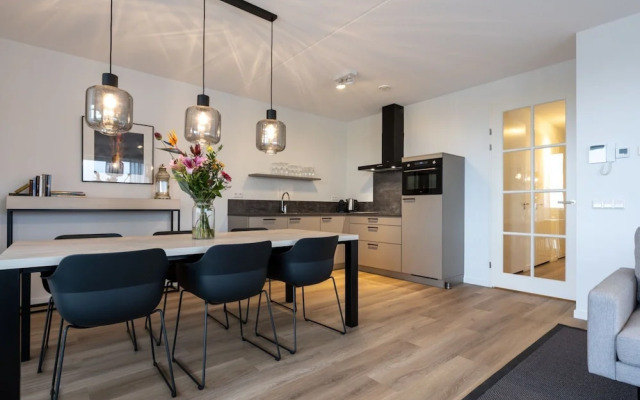 Apartment With Beautiful Views