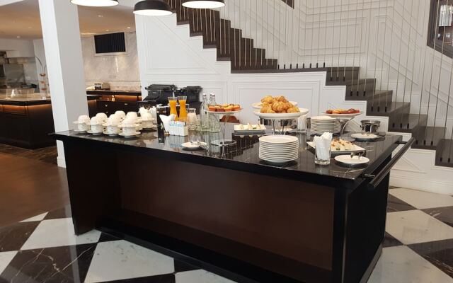 Yangon Excelsior Hotel