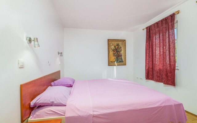 Awesome Apartment in Sveti Vid Miholjice With 1 Bedrooms and Wifi