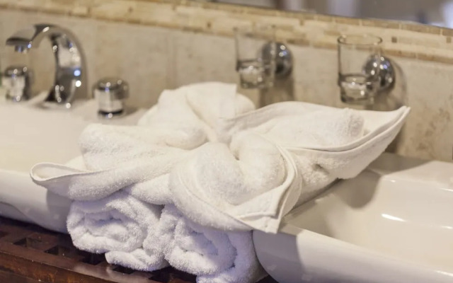 Kapari Natural Lodge & Spa