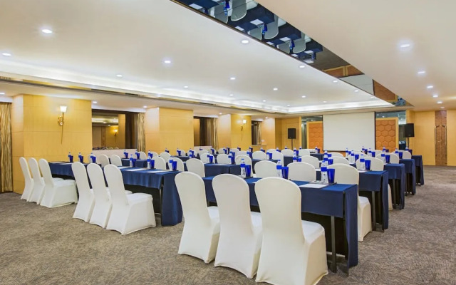 Golden Eagle Crown Executive Apartment