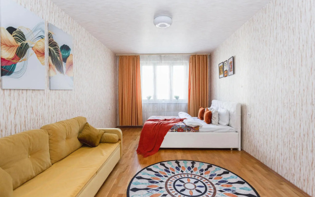 Moment House on Sovetsky Avenue 98