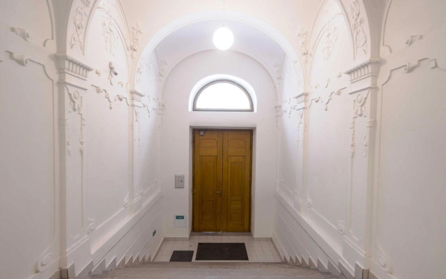 Ruterra Studio with Private Terrace