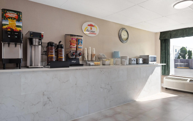 Super 8 by Wyndham Columbus