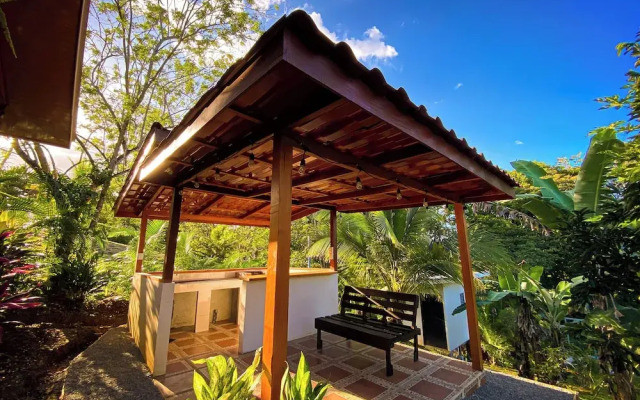 Yakari Grei Bungalows
