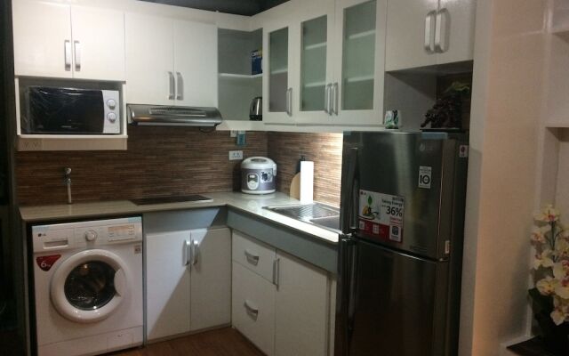 1BR Fully Furnished for Rent in One Oasis Condominium