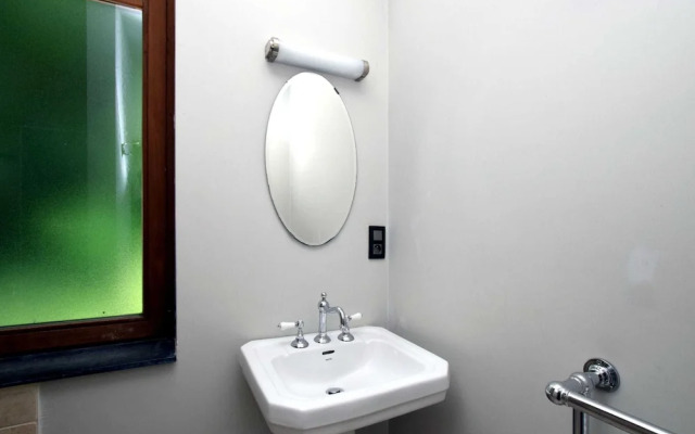 A Beautiful Art Nouveau House With an Enormous Garden