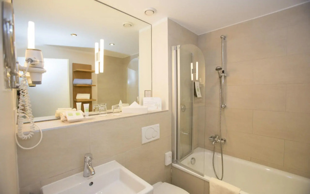 Seehotel Leoni
