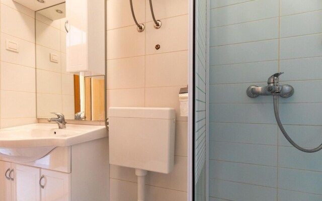 Beautiful Home in Klek With Wifi and 2 Bedrooms