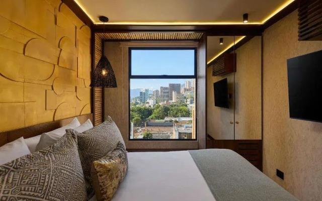 Golden Valley Hotel