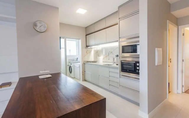 Excelente Cobertura Jurerê com Jacuzzi