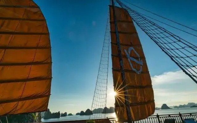 Emperor Cruises Ha Long