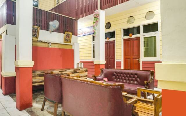 OYO 91833 Hotel Anggrek Daqu Syariah Kapuas