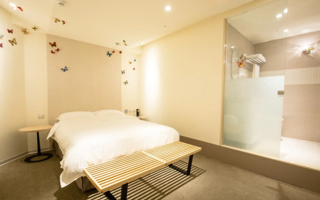 Walker Hotel Ximen