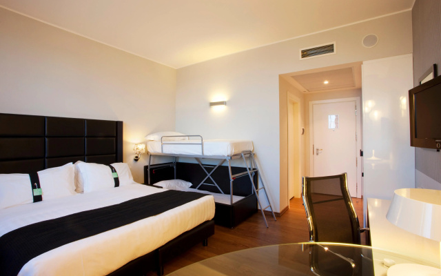 Holiday Inn Genoa City by IHG