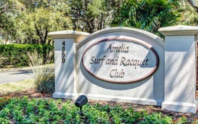 B153-amelia-surf-and-racquet