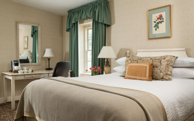 Linden Row Inn