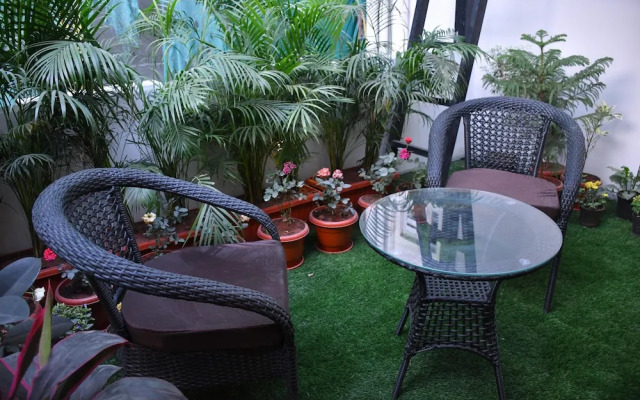 Luxuryhouse-3br-free Car & Driver-balcony-wifi