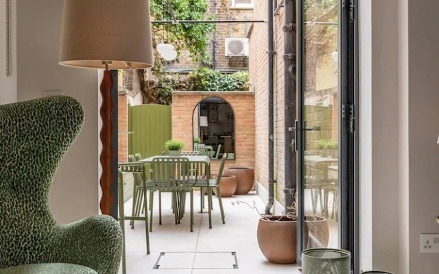 Culford Gardens III by Onefinestay