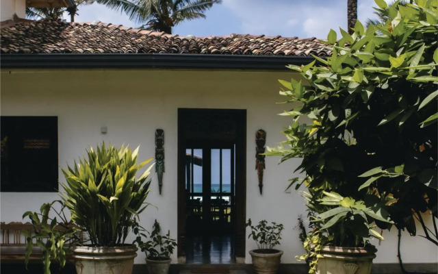 Poya Villa Ahangama by Sunsessions