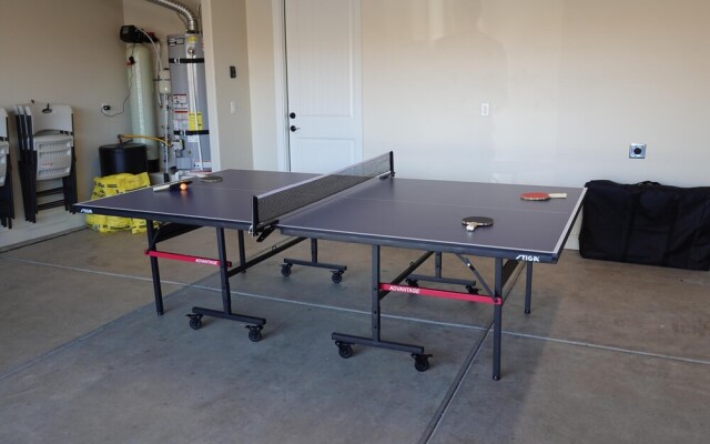 Red Rock & Turned Wood Escape