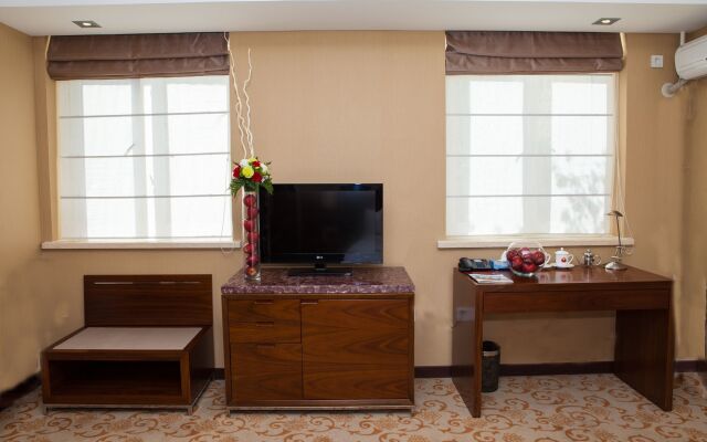 Отель Soluxe Hotel Almaty