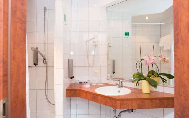 Amedia Frankfurt Russelsheim Trademark Collection by Wyndham