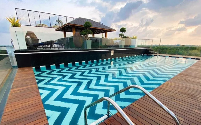 Noah Sky Suites