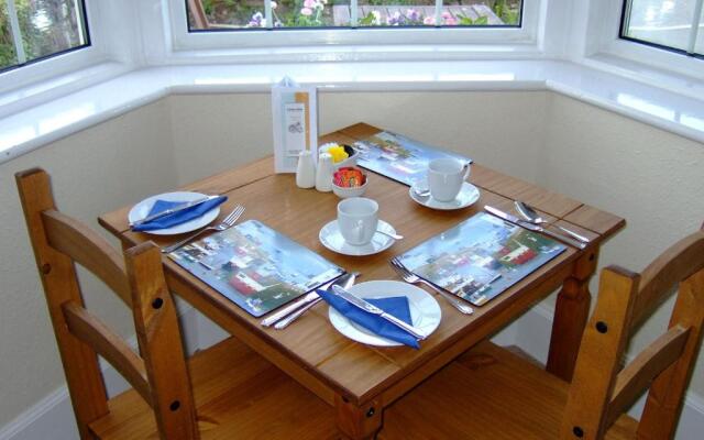 Links Side Guest House