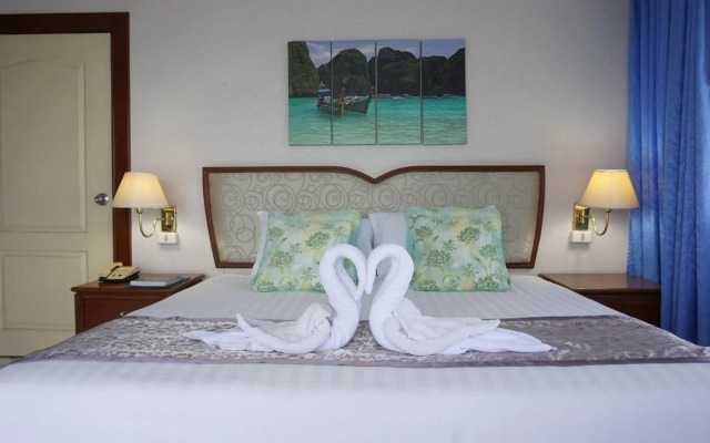 Wattana Park Hotel