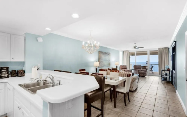 Majestic Beach Towers 2-1509