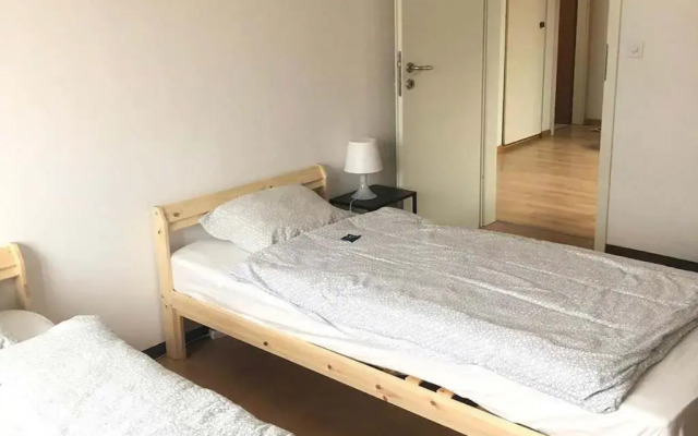 ZIMMERzuVERMIETEN in Deitingen Neumatt