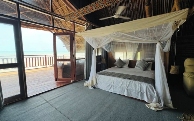 Maisara Mafia Beach Lodge